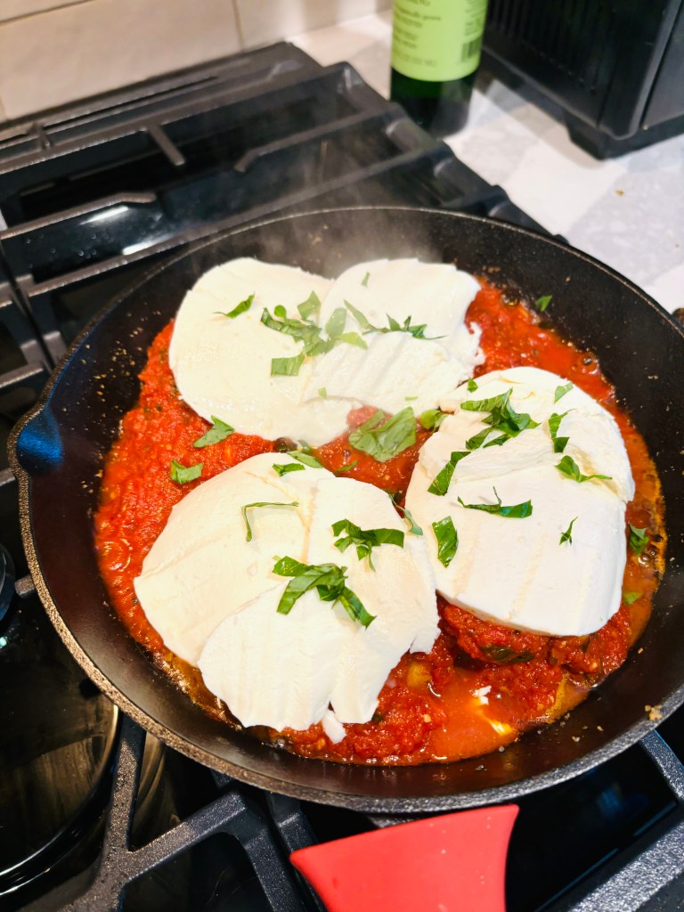 Picture-of-Chicken-Breasts-Cooking-with-Mozarella-The-Clean-Method